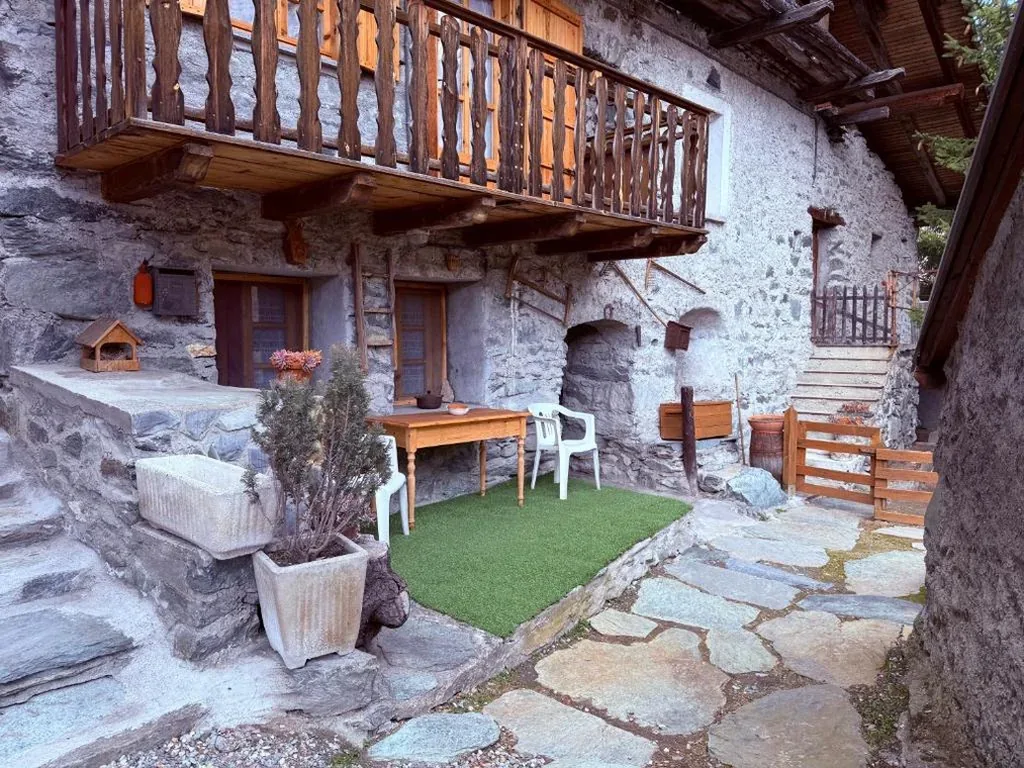 Casa Vacanze — CASA VACANZE NORA