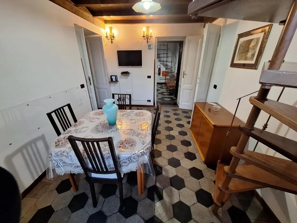 Casa Vacanze Colosseo da Fernando no elevator — foto 4