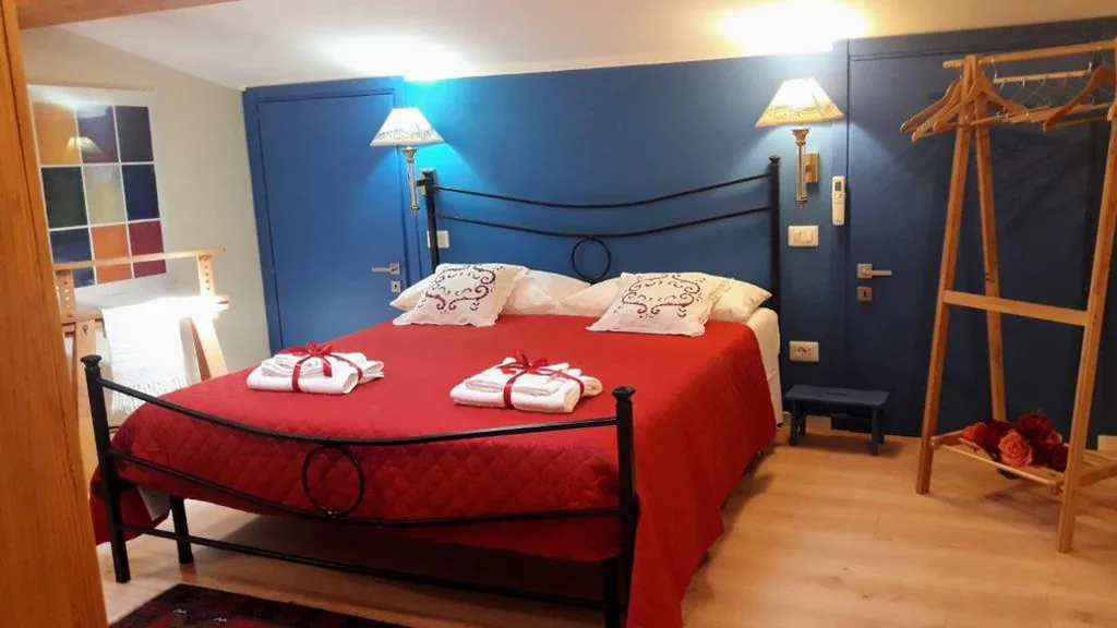 Casa Vacanze — La Cerasa – vista Lago di Bracciano e giardino privato
