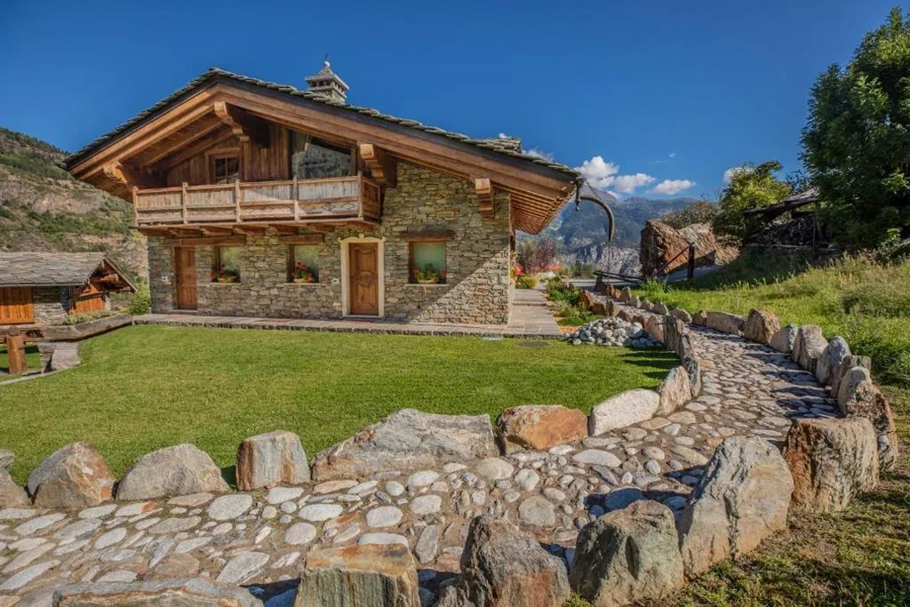 Casa Vacanze Petit Haury – Alloggi ad uso turistico vda Arvier n 0039 e n 0040 –