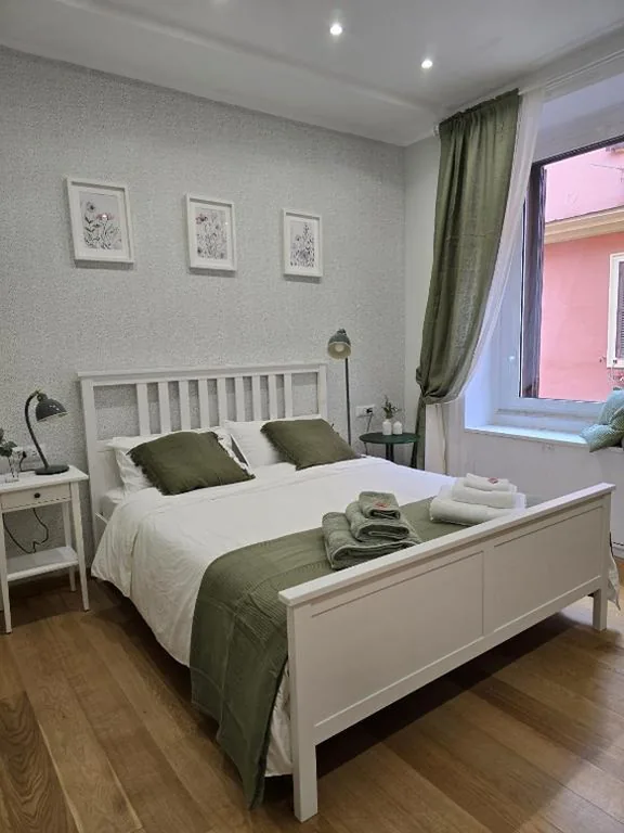 Casa Vacanze — Rome Candia Holiday House