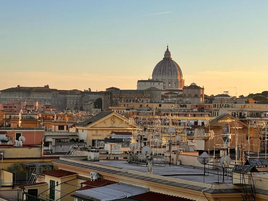 Casa Vacanze — Vatican Sky view Spa Apartment by RHR