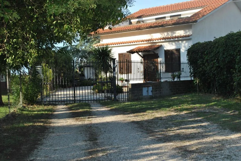 Casa Vacanze — Villino alle terme