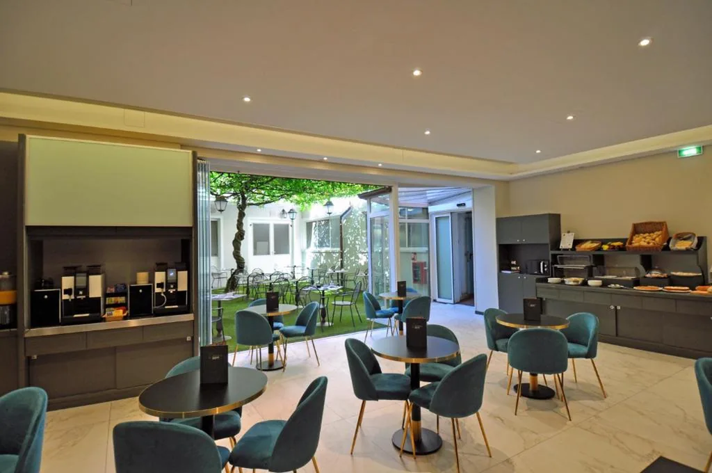 Cavour 30TRE – Moderno per tradizione