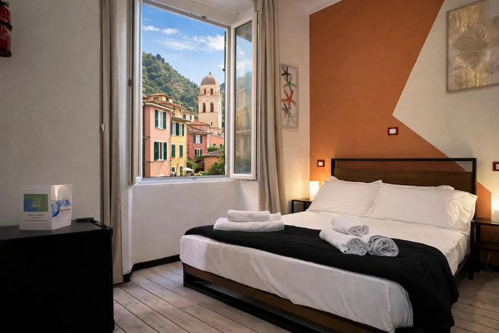 Central Vernazza Budget Rooms