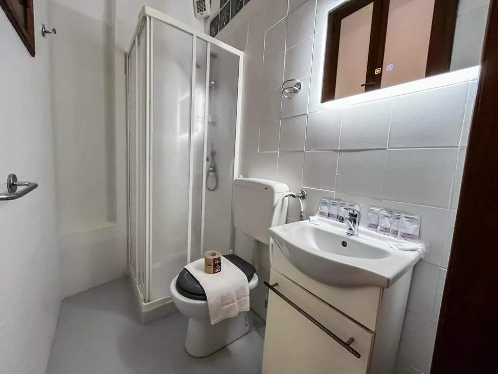 Central Vernazza Budget Rooms — foto 8
