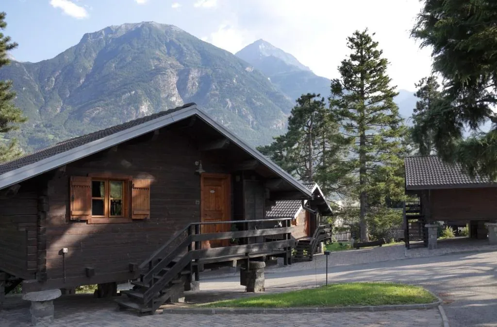 Chalet (4 Adults) — Hotel Village