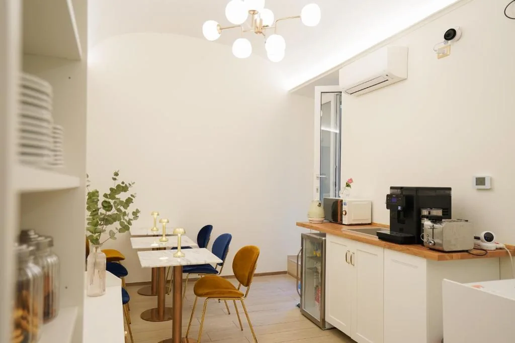 Charm&Bella GuestHouse