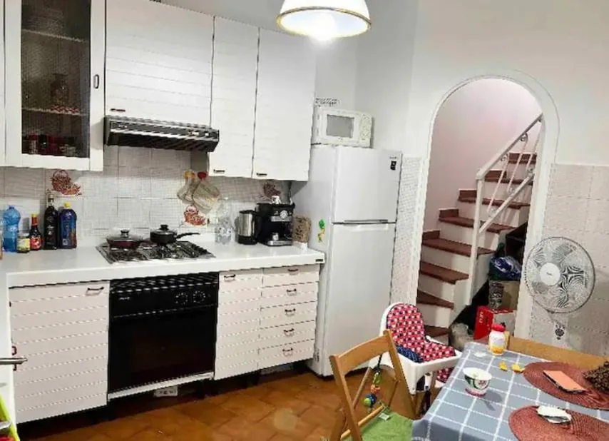 Cheerful Room, Sharing kitchen in a Cosy Family Art House, Ideal for one person or couple — foto 4