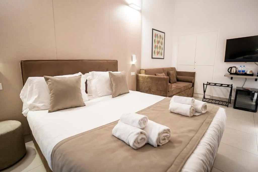 Cicerone’s Luxury Suites
