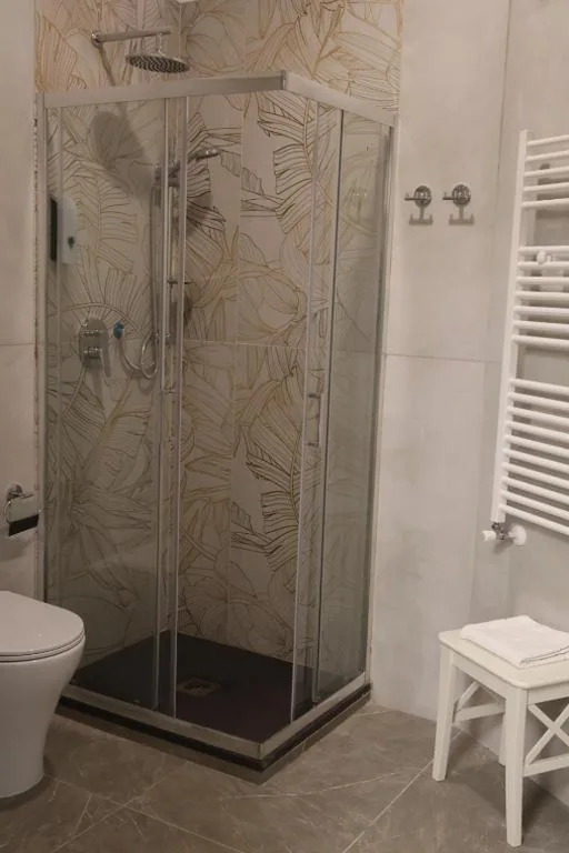 COLOSS IMPERIAL SUITE Guest House — foto 3