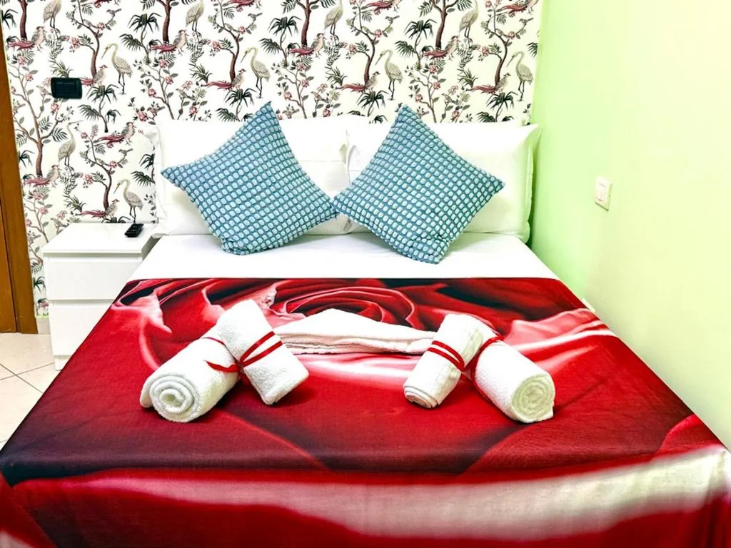 Colosseum Star Guest House
