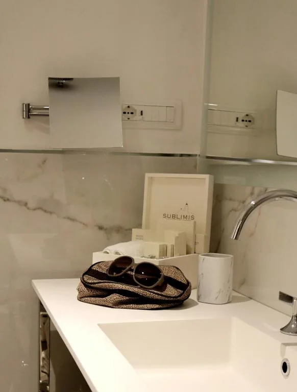 Comfort Queen Room with Sea View - Non-Smoking — Sublimis Boutique Hotel, WorldHotels Elite