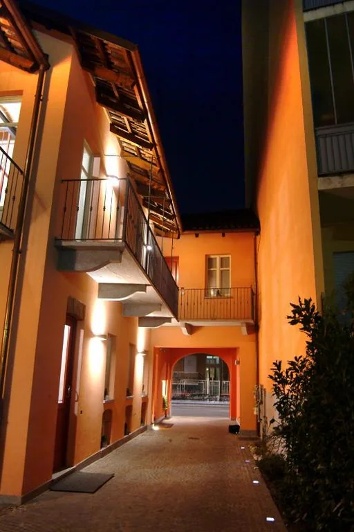 Cortiletto d’Alba camere con ristorante — foto 6