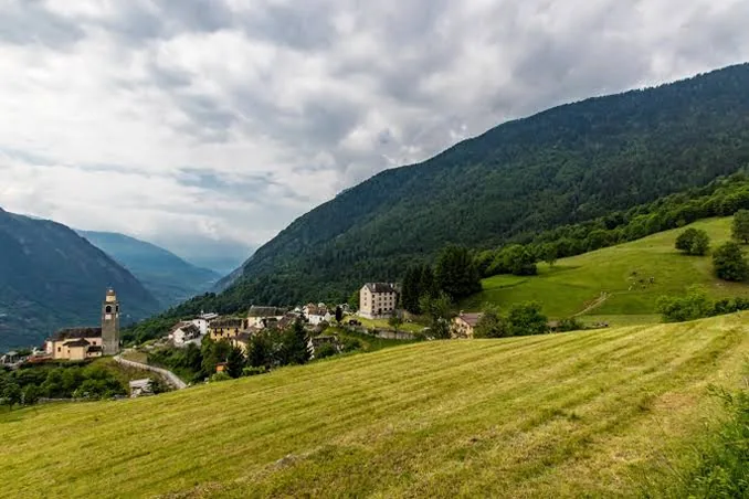Crodo nella Val d'Antigorio, terra di acque e benessere in Val d'Ossola