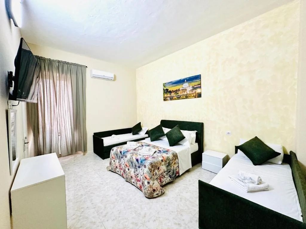 Crown Palace Inn Guest House