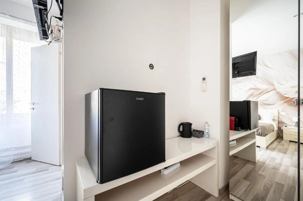 Da Vinci Suite Modern Rooms near Metro Basilica San Paolo — foto 5