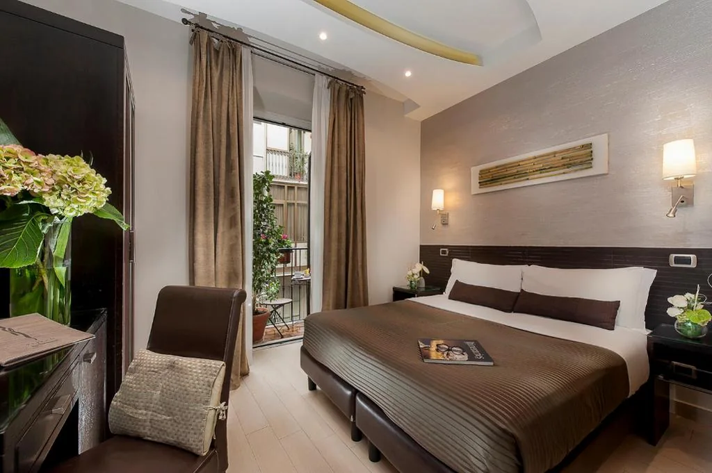 Daphne Suites