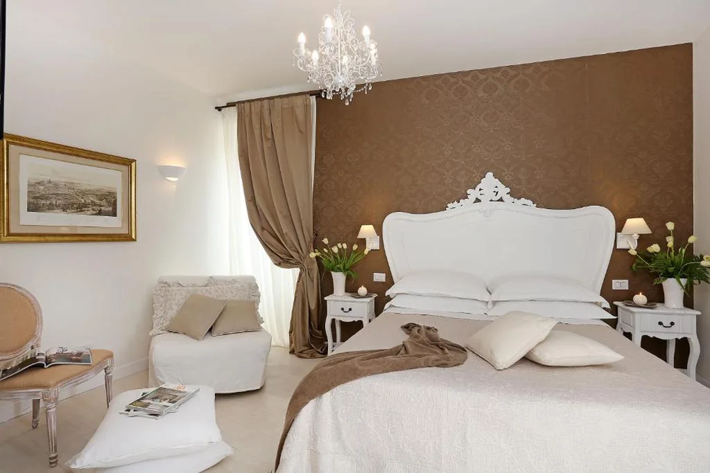 Daplace – HQH Colosseo