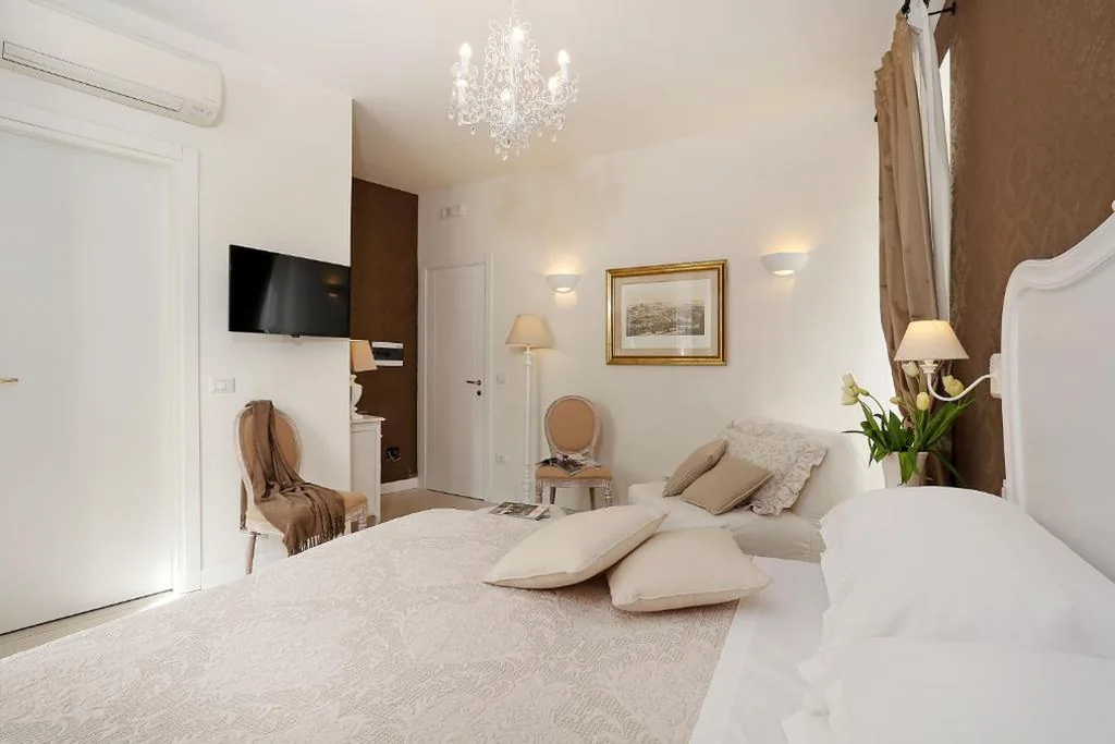 Daplace – HQH Colosseo — foto 6