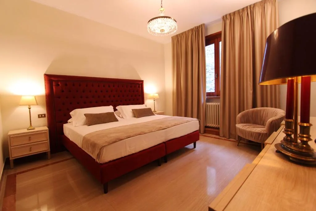 Deluxe Queen Room no Sea View — VillaMara Luxury rooms