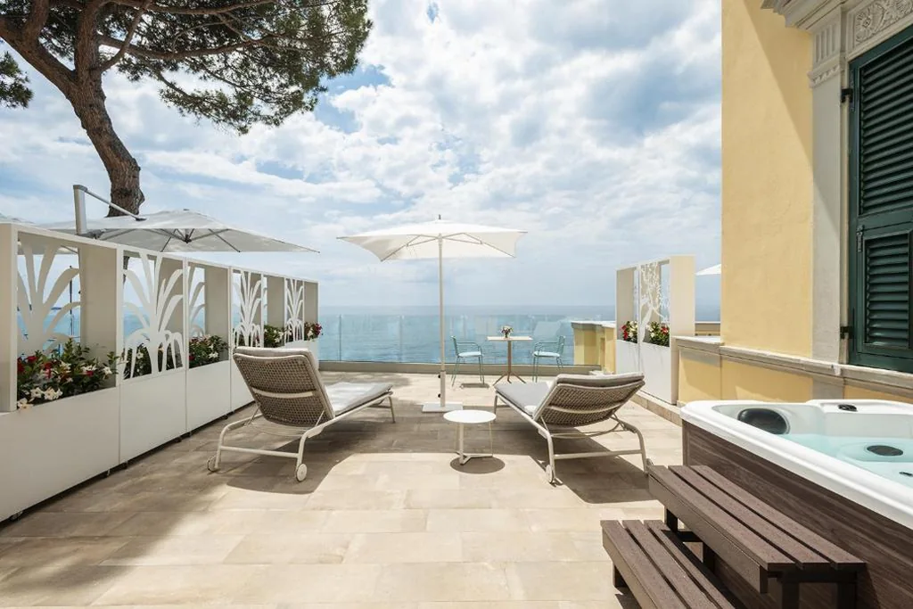 Deluxe Queen Room with Terrace and Sea View - Non-Smoking — Sublimis Boutique Hotel, WorldHotels Elite