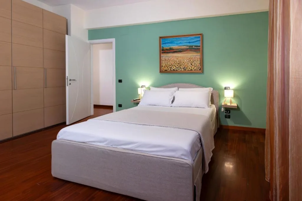 Deluxe Room with shared bathroom — Residenza in Vaticano Roma