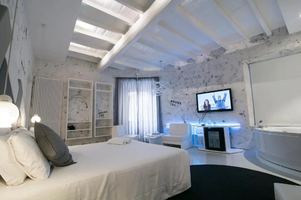 Design&Art Pie’ – Elegant Rooms Near the Pantheon, Calm & Central Stay