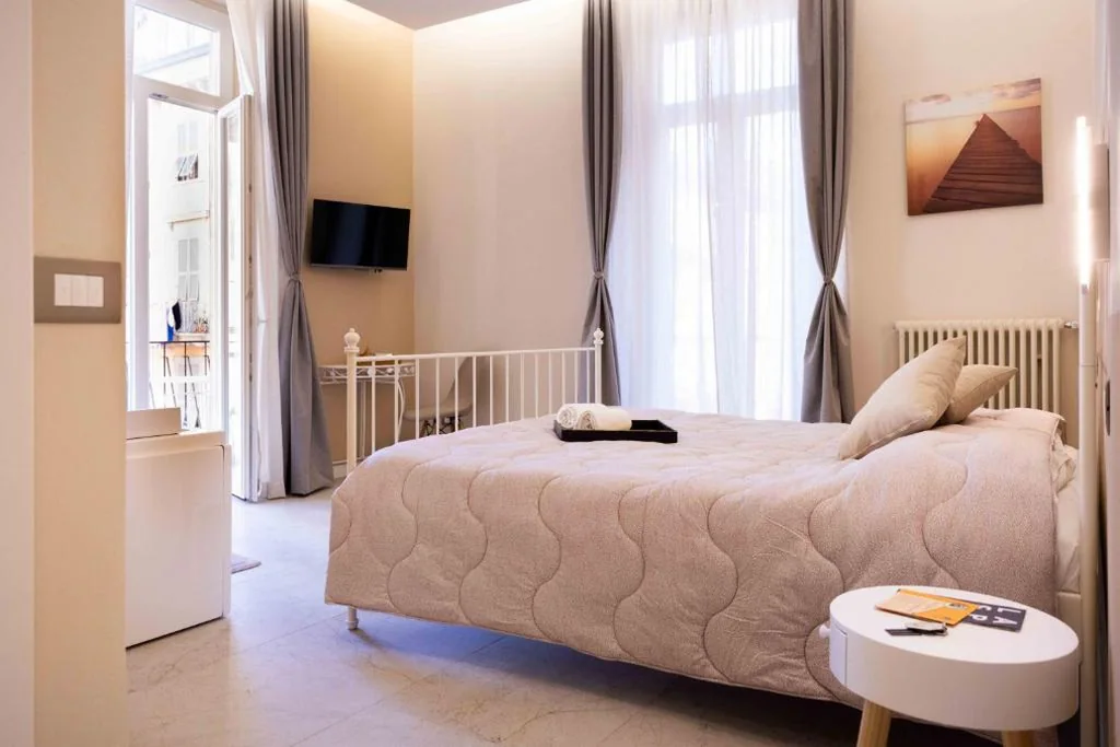 Dharma Luxury Room