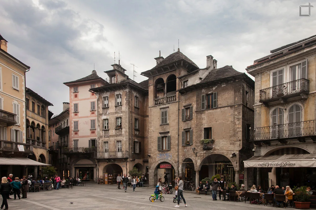 Domodossola, la città-porta della Val d'Ossola con il centro storico