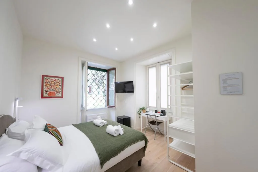 Domus Giulio Guest House