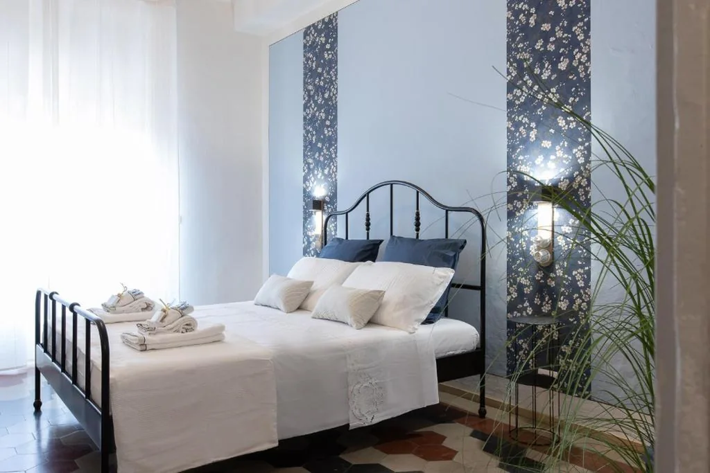 Donna Elena – Epoque Residence