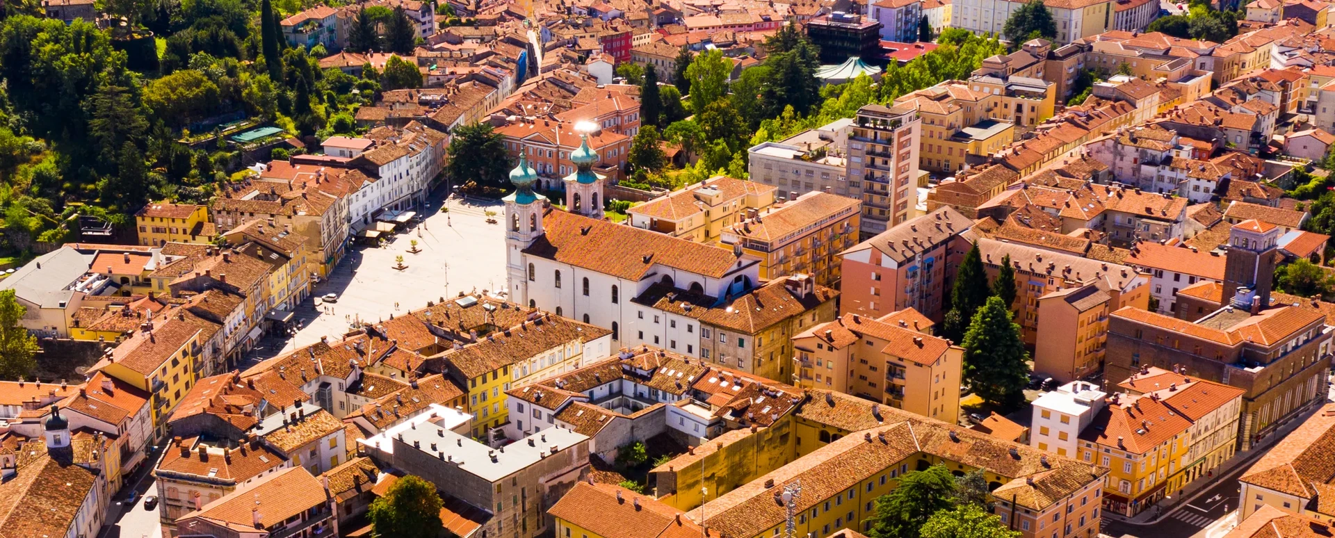 Dove dormire a Gorizia e nel Collio: la città di confine e il vino