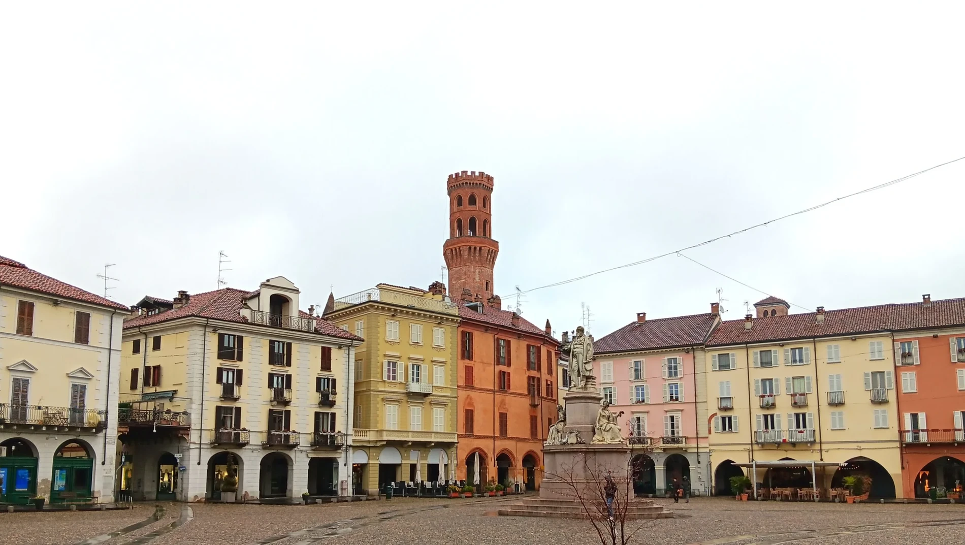 Dove dormire a Vercelli: la capitale del riso e la Via Francigena