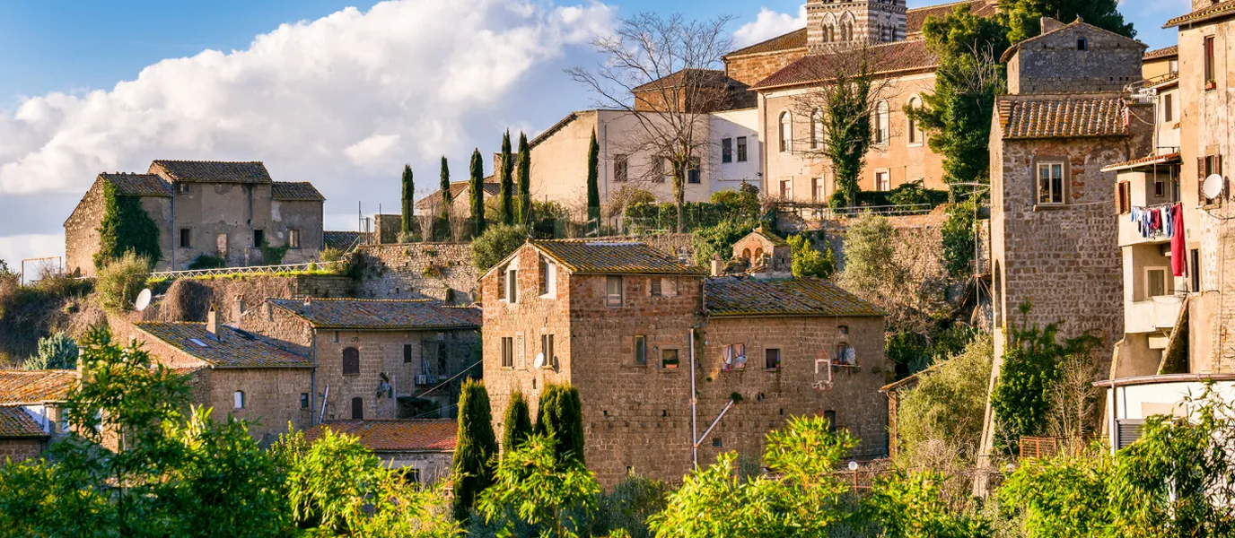 Dove dormire a Viterbo: il centro storico, le terme e i piccoli hotel