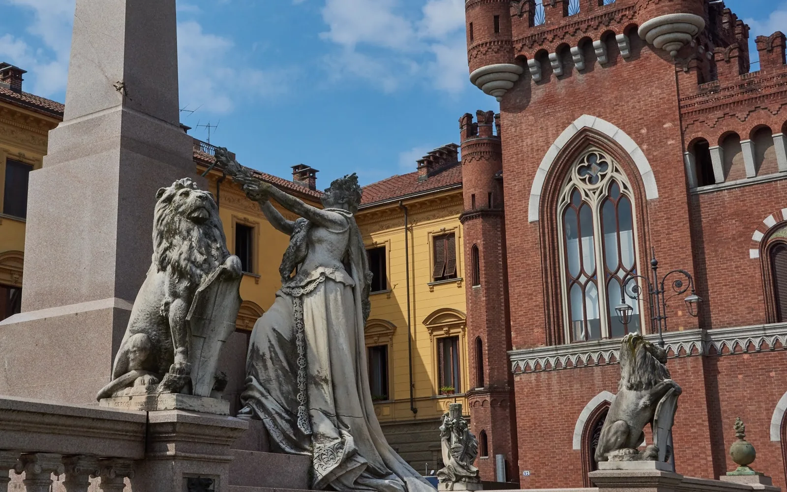 Dove dormire ad Asti: il centro delle torri, le colline e i piccoli hotel