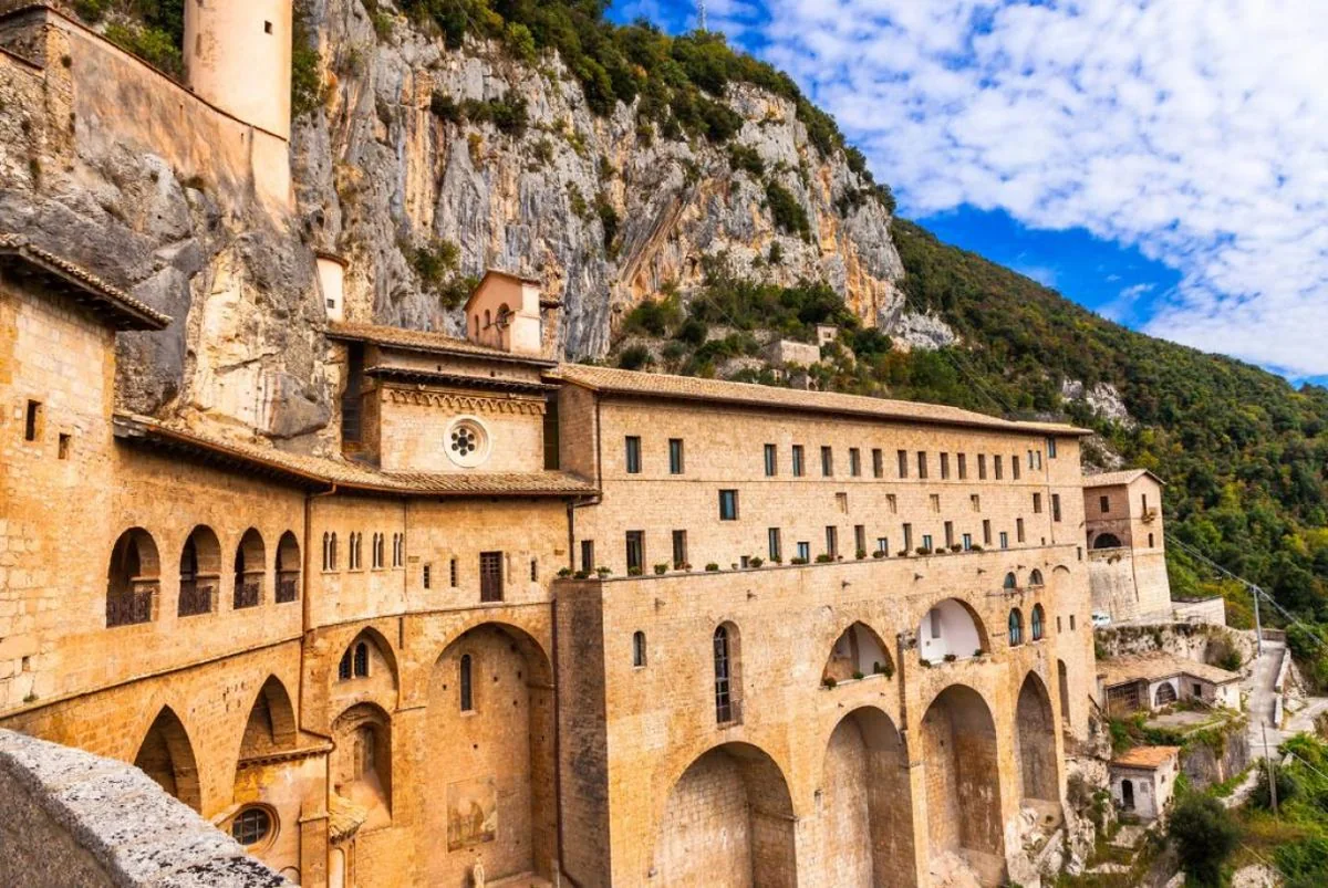 Where to Stay in Lazio: the complete guide, area by area