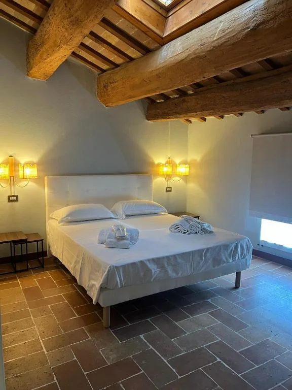Appartamento con 2 Camere da Letto e Terrazza — Le Suite Di Faenza
