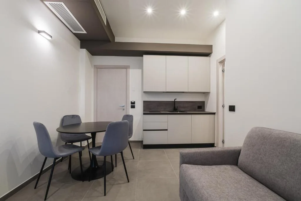 Appartamento - Piano Terra — Residence Goldoni 6 Suite Apartment