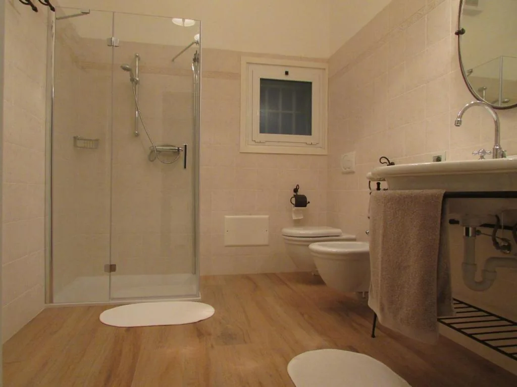 B&B Nadine Forlì – boutique eco stay con parcheggio gratuito — foto 8