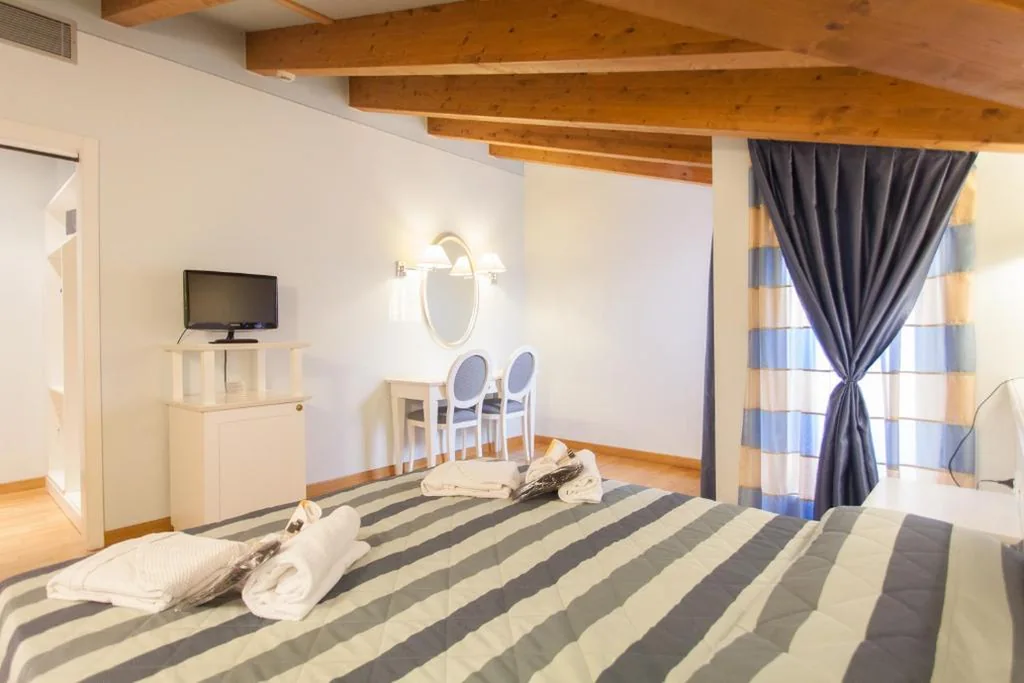 Classic Double or Twin Room — Casa Romagnosi