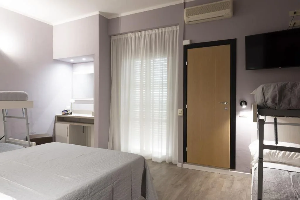 Family Room with Balcony - Bikini — Bikini Tropicana Family Hotel
