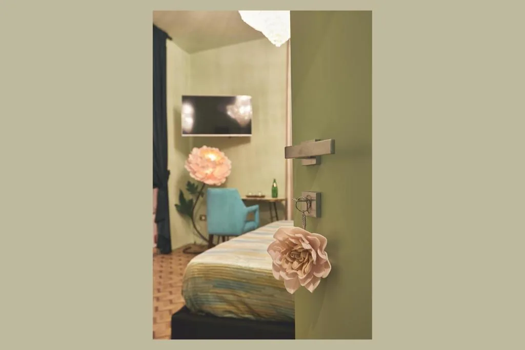 Camera King con Vasca Idromassaggio — Le Stagioni Luxury Suite