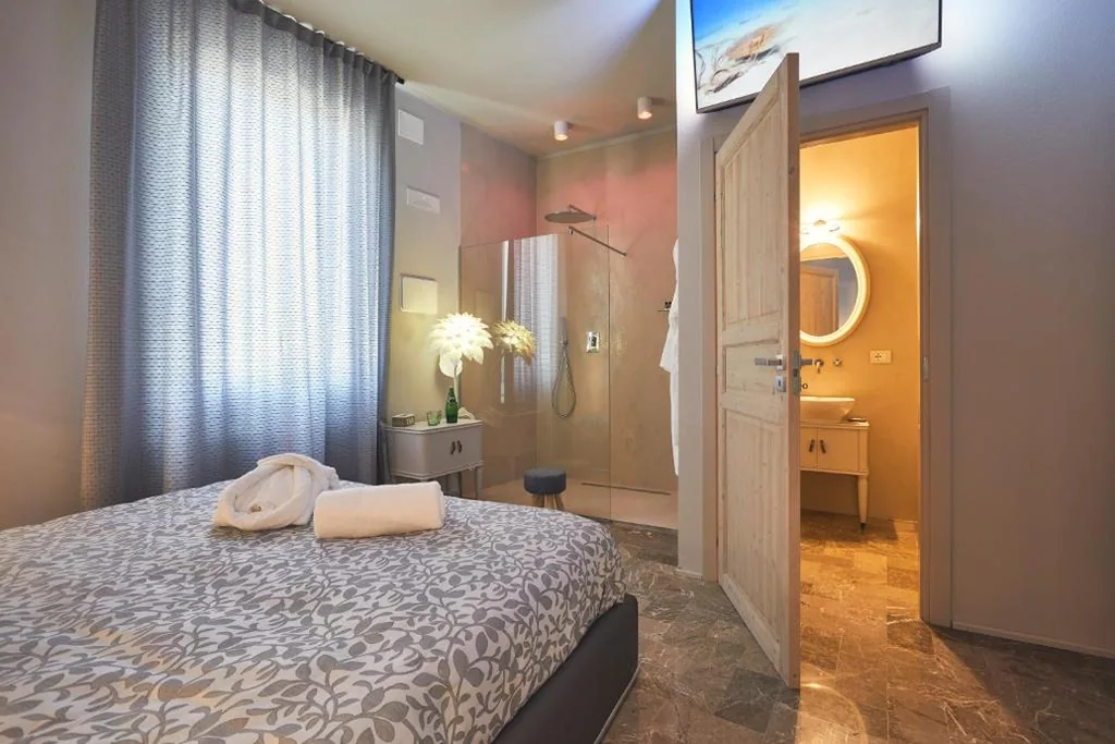 Camera King Standard — Le Stagioni Luxury Suite