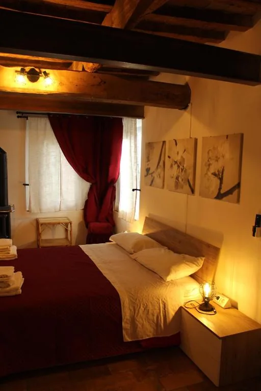 Camera Matrimoniale con Bagno Privato — B&B Ca Rossa