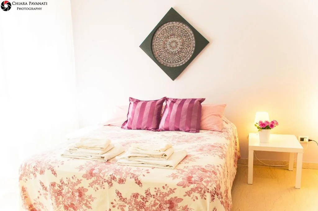 Camera Matrimoniale/Doppia con Letti Singoli con Bagno Privato Esterno — Bed&Breakfast A Bologna