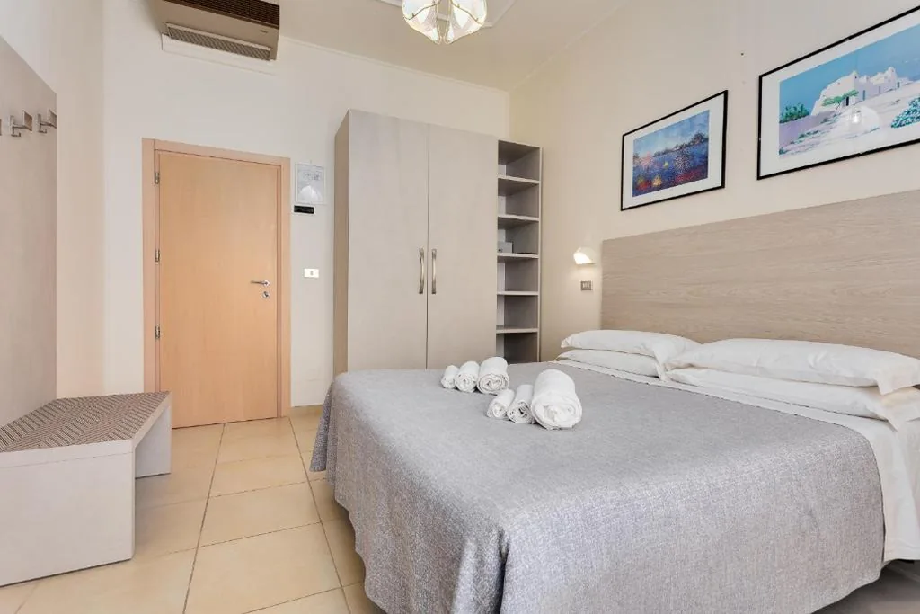 Double or Twin Room — Hotel Caesar