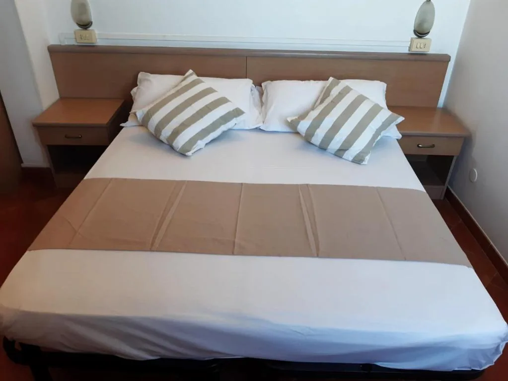 Camera Matrimoniale Standard — Hotel Salsedine