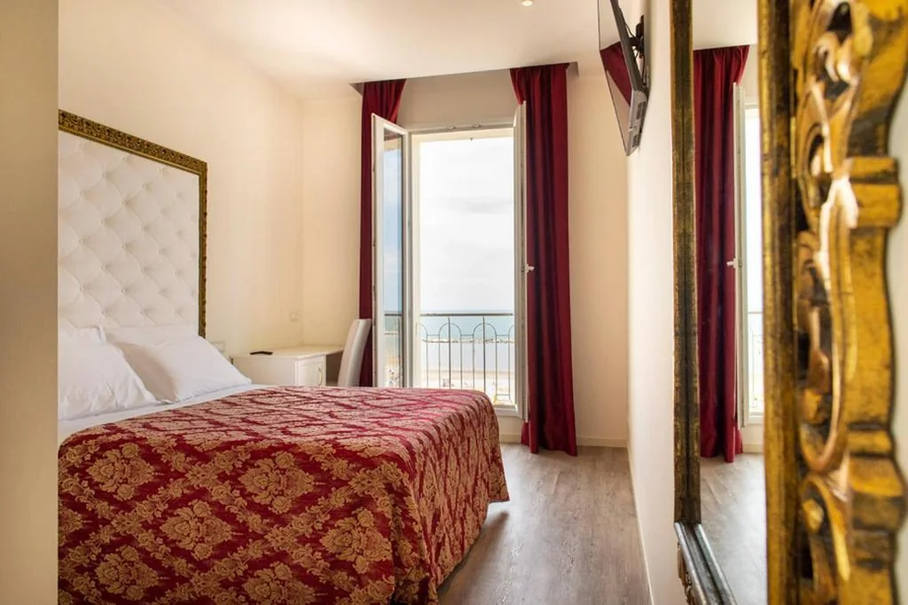 Camera Matrimoniale Superior con Vista Mare — Hotel Lido