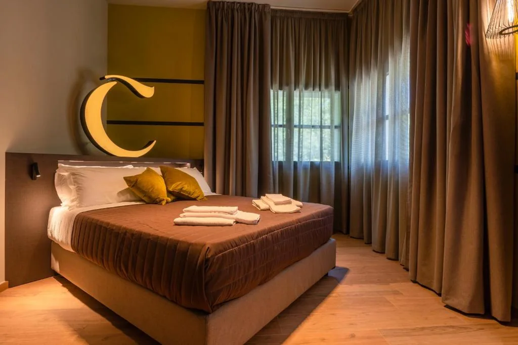 Camera Quadrupla — CasaCabe – Boutique Living